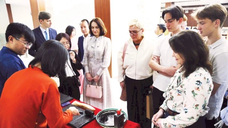 Không Gian Di Sản Tư Liệu: Lớp Học Sống Động Đưa Nghị Quyết 80 Vào Cuộc Sống