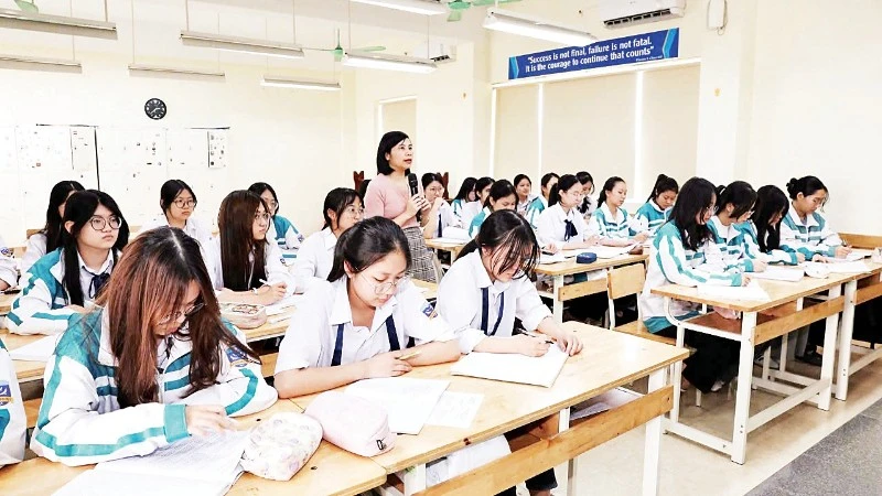 Các trường THPT tăng tốc ôn tập, đổi mới phương pháp chuẩn bị cho kỳ thi tốt nghiệp 2026