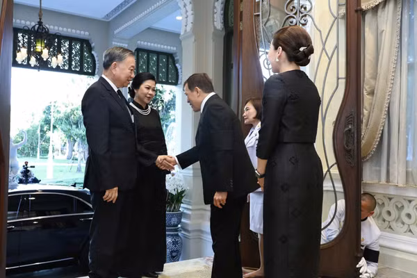 Tổng Bí thư, Chủ tịch nước Tô Lâm và Phu nhân Ngô Phương Ly hội kiến Nhà Vua Thái Lan Maha Vajiralongkorn và Hoàng hậu. (Ảnh: Hoàng gia Thái Lan)