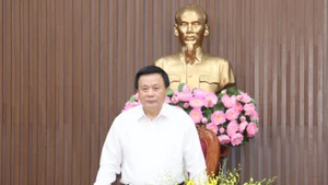 Đồng chí Nguyễn Xuân Thắng phát biểu kết luận hội nghị.