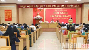 Để lãnh đạo và chỉ đạo cấp xã đi vào hoạt động từ ngày 1/7, Tỉnh ủy Quảng Ngãi điều động 40 cán bộ thuộc diện Ban Thường vụ Tỉnh ủy Quảng Ngãi quản lý về xã giữ các chức danh chủ chốt.
