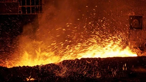 Gang lỏng lò cao số 2 của dự án Khu liên hợp sản xuất gang thép Hòa Phát Dung Quất 2 ra lò. 