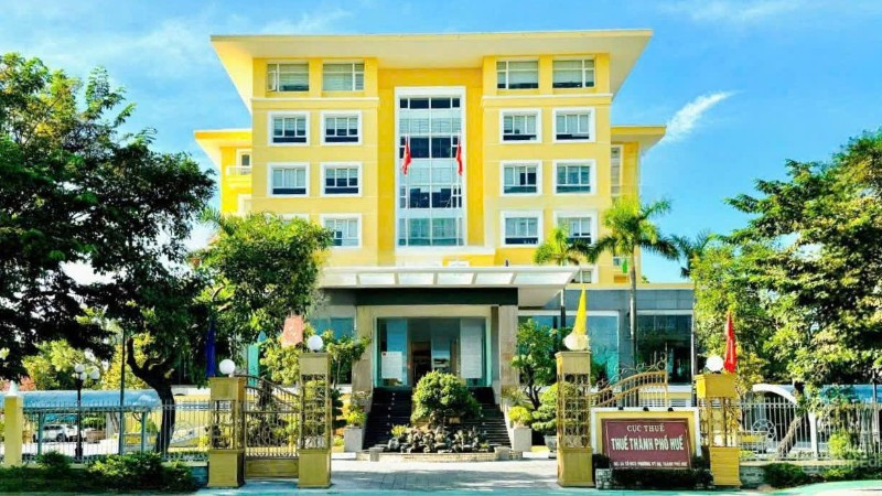 Năm 2025, Thuế thành phố Huế đã thể hiện rõ bản lĩnh điều hành, nỗ lực đổi mới và tinh thần trách nhiệm cao khi hoàn thành vượt mức các chỉ tiêu thu ngân sách.