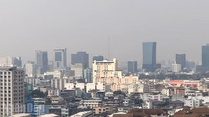 Bụi mịn PM2.5 tại Bangkok sáng 26/1 ở mức báo động. (Ảnh: MINH THẮNG)
