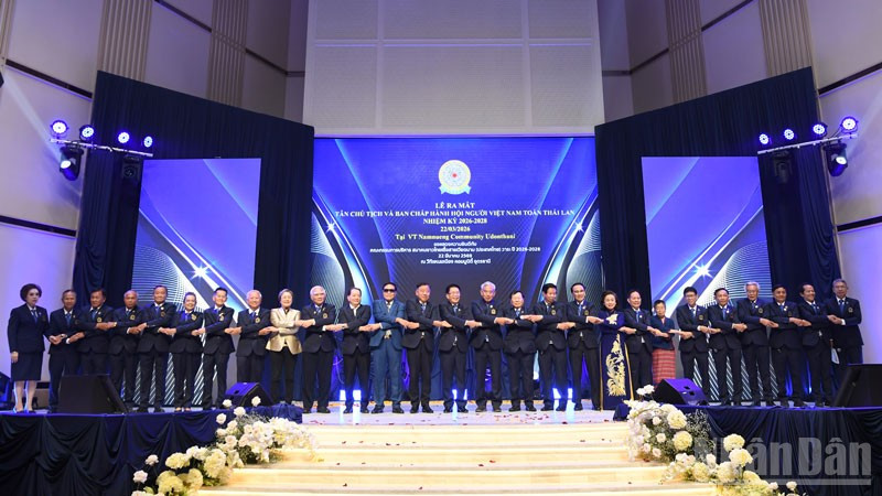 Lễ ra mắt Ban Chấp hành Hội Người Việt Nam toàn Thái Lan nhiệm kỳ 2026-2028. (Ảnh: XUÂN SƠN)
