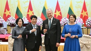 Chủ tịch nước Lương Cường và Phu nhân chủ trì chiêu đãi trọng thể Tổng thống Cộng hòa Litva Gitanas Nauseda và Phu nhân.