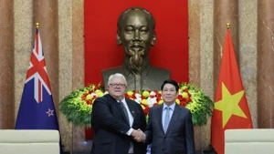 Chủ tịch nước Lương Cường tiếp Chủ tịch Quốc hội New Zealand Gerry Brownlee.