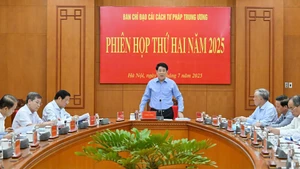 Chủ tịch nước Lương Cường chủ trì họp Ban chỉ đạo Cải cách tư pháp Trung ương. (Ảnh: THỦY NGUYÊN)