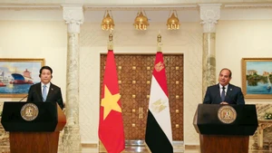 Chủ tịch nước Lương Cường và Tổng thống Ai Cập Abdel Fattah Al Sisi đã có cuộc gặp gỡ báo chí. (Ảnh: XUÂN KỲ)