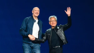 Ông Roland Busch, Chủ tịch kiêm Tổng giám đốc Siemens AG và ông Jensen Huang, nhà sáng lập kiêm Tổng giám đốc Nvidia.