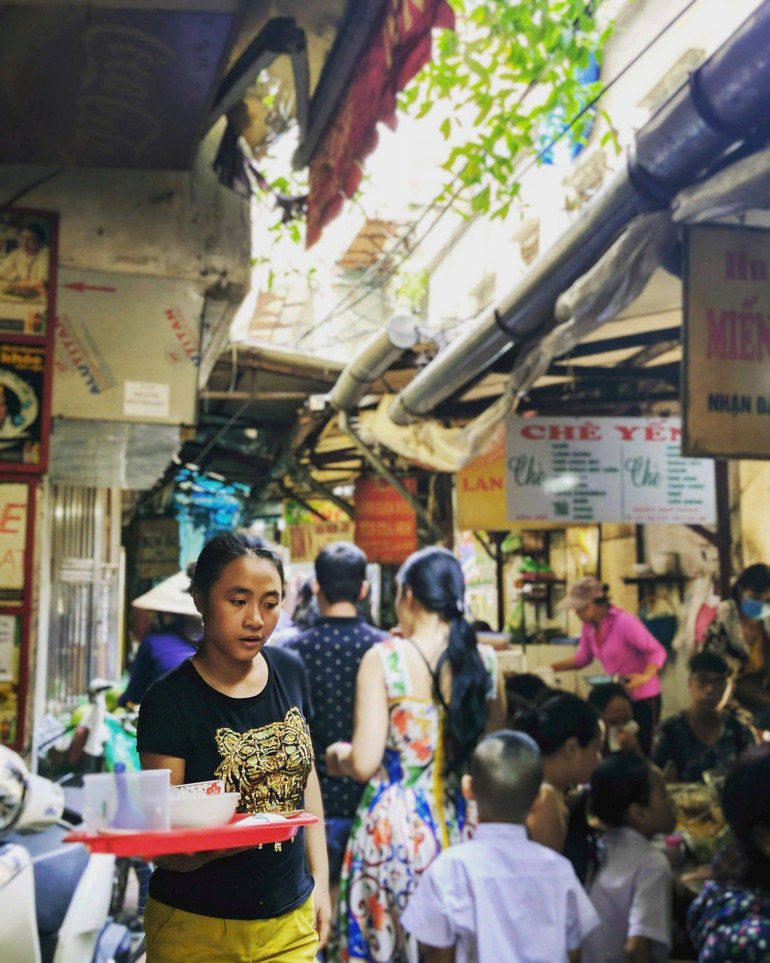 Nhịp thở Hà Nội là nhịp thở của những khu chợ. img-20250707-183812.jpg