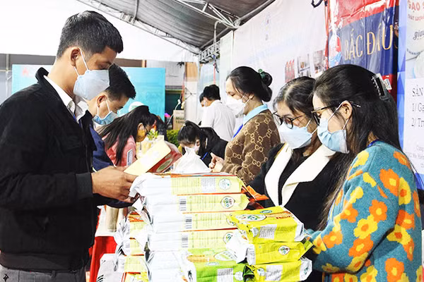 Sản phẩm TOPCOCO tham gia các hoạt động kích cầu.