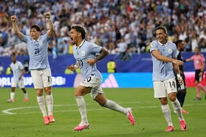 Nhiều khả năng Uruguay sẽ khiến thủ thành Vozinha có một ngày làm việc vất vả trong trận đấu sắp tới. (Ảnh: FIFA)