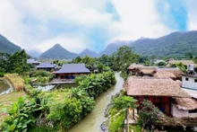 Một góc thung lũng Lâm Thượng bên dòng Khuổi Nọi.