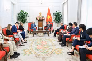Đại sứ Canada nhất trí phối hợp với phía Việt Nam nhằm cụ thể hóa việc nâng cấp khuôn khổ quan hệ và thúc đẩy các chuyến thăm của lãnh đạo cấp cao hai nước.