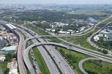 Khu vực xây dựng dự án Khu thể dục thể thao Rạch Chiếc. (Ảnh: VÕ LÊ)