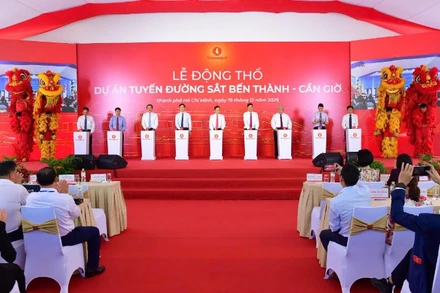 Đồng chí Trần Lưu Quang, Bí thư Trung ương Đảng, Bí thư Thành ủy Thành phố Hồ Chí Minh tham dự Lễ động thổ tuyến Metro Bến Thành-Cần Giờ (ảnh: VÕ LÊ)