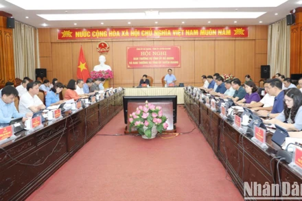 Toàn cảnh hội nghị.