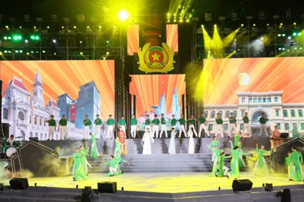 Bộ Công an phối hợp với Đài Truyền hình Việt Nam tổ chức Chương trình nghệ thuật đặc biệt “Giữ trọn lời thề-Bản hùng ca từ nguồn cội”.