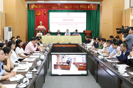 Toàn cảnh hội nghị.