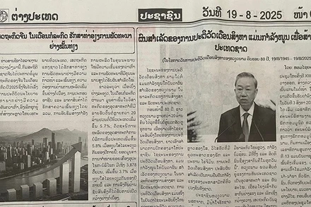 Báo Pasaxon số ra ngày 19/8. Ảnh: Hải Tiến