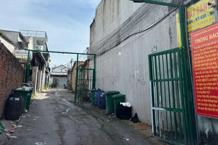 Hiện trạng khu đất đã xây dựng nhà ở trái phép và bán cho nhiều người bằng hình thức vi bằng.