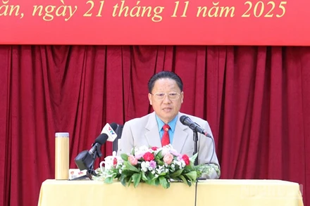 Đồng chí Laopaoxong Navongxay, Ủy viên Trung ương Đảng, Phó Trưởng ban Thường trực Ban Tuyên huấn Trung ương Đảng Nhân dân cách mạng Lào. (Ảnh: DUY TOÀN)