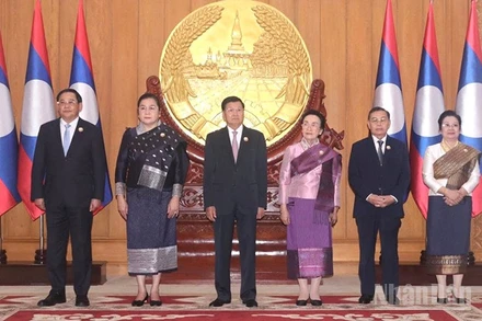 Lãnh đạo Đảng, Nhà nước, Quốc hội, Chính phủ Lào tại buổi tiếp. (Ảnh: DUY TOÀN)