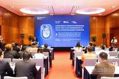 Quang cảnh tọa đàm. (Ảnh: TRUNG HƯNG)