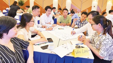 Các học viên lớp bồi dưỡng nâng cao chất lượng phục vụ du lịch luôn được các khách sạn, nhà hàng hưởng ứng và nhiệt tình tham gia. (Ảnh Sở Du lịch Ninh Bình)