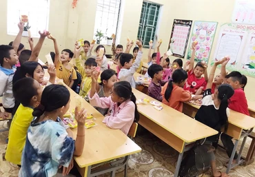 Các em học sinh Trường tiểu học Phúc Sơn, Yên Bái. Ảnh: baodantoc.vn