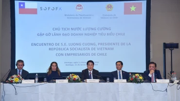Chủ tịch nước gặp gỡ doanh nghiệp tiêu biểu Chile.