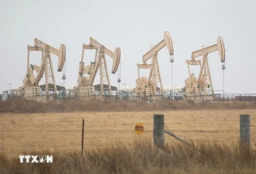 Giàn khoan dầu tại Texas, Mỹ. (Ảnh: THX/TTXVN)