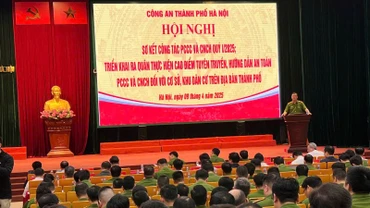 Toàn cảnh hội nghị.