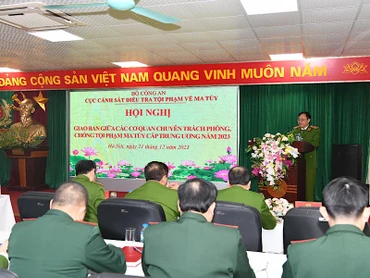 Toàn cảnh hội nghị.