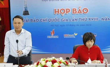 Họp báo Giải Báo chí Quốc gia lần thứ XVIII-năm 2023.