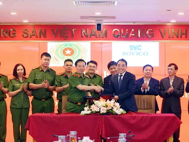 Lễ ký Kế hoạch phối hợp triển khai thực hiện Đề án 06/CP, Đề án 175 .