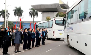 Hành trình Công đoàn - Xuân 2024 đưa hơn 300 nghìn lượt đoàn viên, người lao động về quê đón Tết.