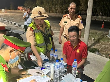 Kiểm tra, xử lý lái xe dương tính với ma túy.