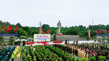Thực hiện Mệnh lệnh của Bộ trưởng Công an, ngày 15/12, công an toàn quốc ra quân bảo vệ tuyệt đối an ninh, an toàn Tết Nguyên đán 2025.