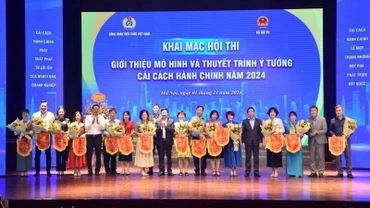 14 đội tranh tài tại Chung khảo "Giới thiệu mô hình và thuyết minh ý tưởng cải cách hành chính.
