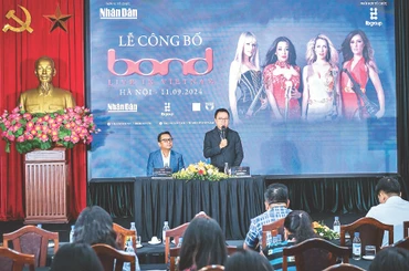 Đồng chí Lê Quốc Minh phát biểu tại Lễ công bố sự kiện Bond Live in Vietnam. Ảnh: Thành Đạt
