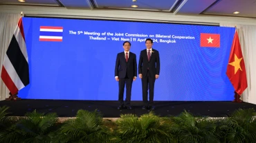 Bộ trưởng Ngoại giao Bùi Thanh Sơn và Phó Thủ tướng, Bộ trưởng Ngoại giao Thái Lan Parnpree Bahiddha-Nukara.