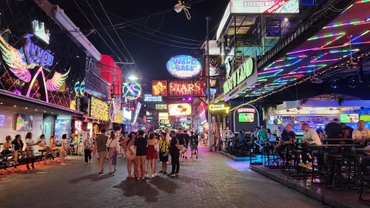Phố đi bộ ở trung tâm thành phố Pattaya, Thái Lan.