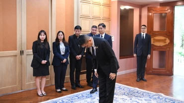 Bộ trưởng Ngoại giao Vương quốc Thái Lan Maris Sangiampongsa đến viếng Tổng Bí thư Nguyễn Phú Trọng. (Ảnh: ĐINH TRƯỜNG)