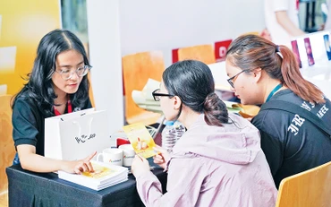 Chương trình tư vấn tại Trường THPT Đa Phước, huyện Bình Chánh.