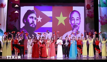 Tiết mục biểu diễn tại Chương trình nghệ thuật đặc biệt mang tựa đề: “Việt Nam-Cuba những dấu ấn lịch sử”, tháng 4/2023. Ảnh: TTXVN