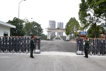 Trạm Biên phòng Cửa khẩu quốc tế Lào Cai kiểm tra kỹ thuật để chuẩn bị mở Cửa khẩu đường bộ xuất, nhập cảnh Lào Cai-Hà Khẩu.