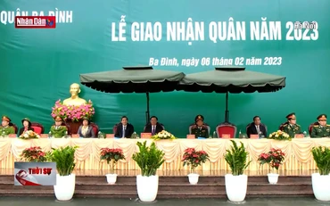 Tân binh các địa phương hăng hái lên đường nhập ngũ