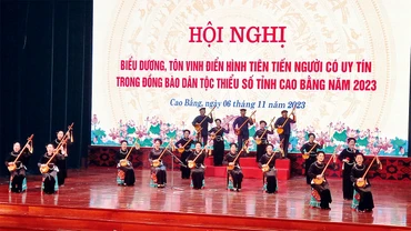 Hát then, đàn tính được trình diễn tại nhiều sự kiện trong tỉnh Cao Bằng.